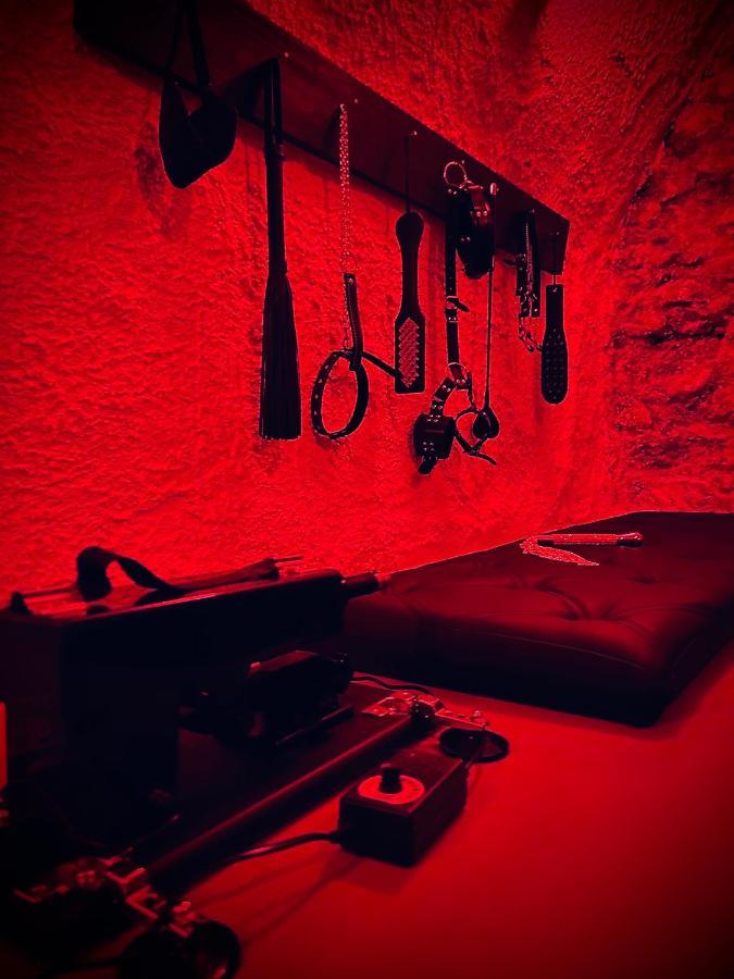 Love Room Suite Dirty Diana Aubagne Bagian luar foto